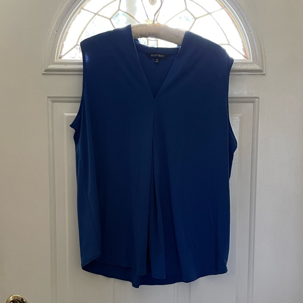 1X sleeveless blouse